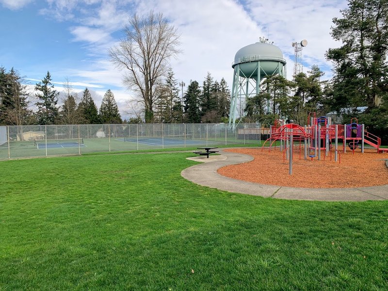 McMicken Heights Park Tennis and Pickleball Courts - Image 3