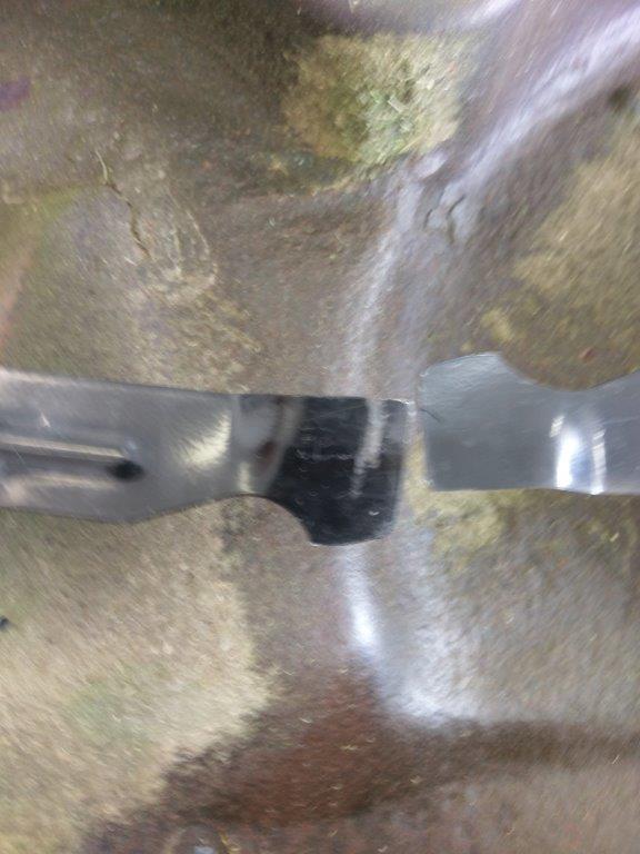 Fixedblades.jpg