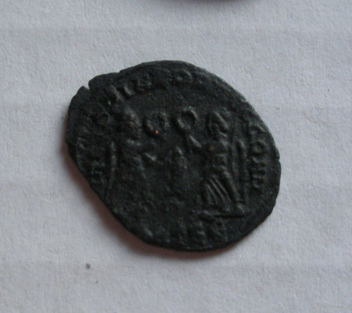 Roman Coin B21