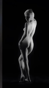 back-artistic-nude-photo-by-photographer-allan-taylor-FullSizeu4