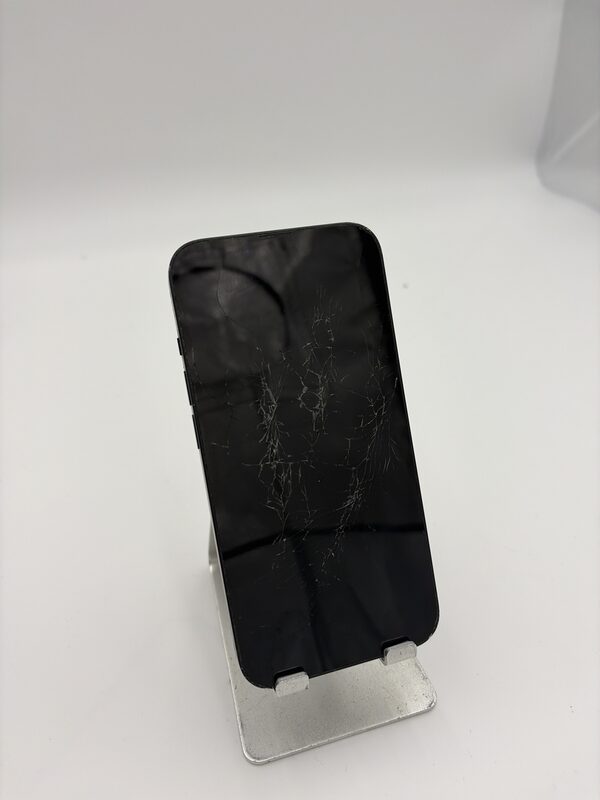 iphone 14 iphone 14 cracked glass screen replacement (premium) before repair