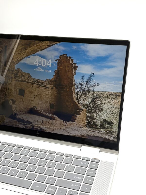 windows laptop windows laptop cracked lcd screen replacement after repair