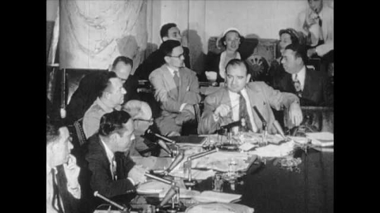 Army-McCarthy Senate Hearing, Joseph Welch Spars With Senator Joseph McCarthy, USA, 1950s