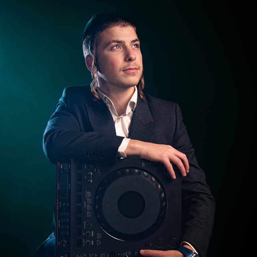 Shmelka posen avatar