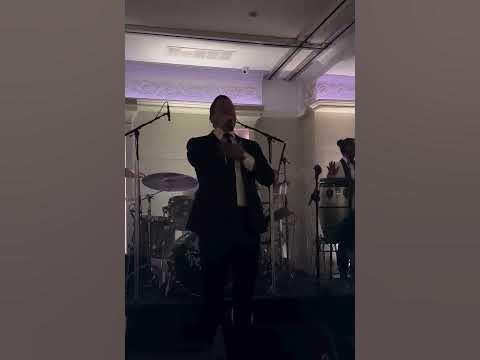 Mordechai Shapiro with Freilach Band