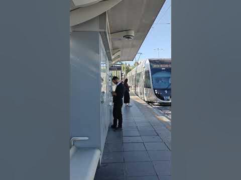 Jerusalem light rail entering the Shimon Hatzadik station