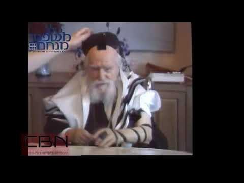 Hagaon Reb Moshe Feinstein ZT"L putting on Tefillin -  הרב ר' משה פיינשטיין זצוק"ל