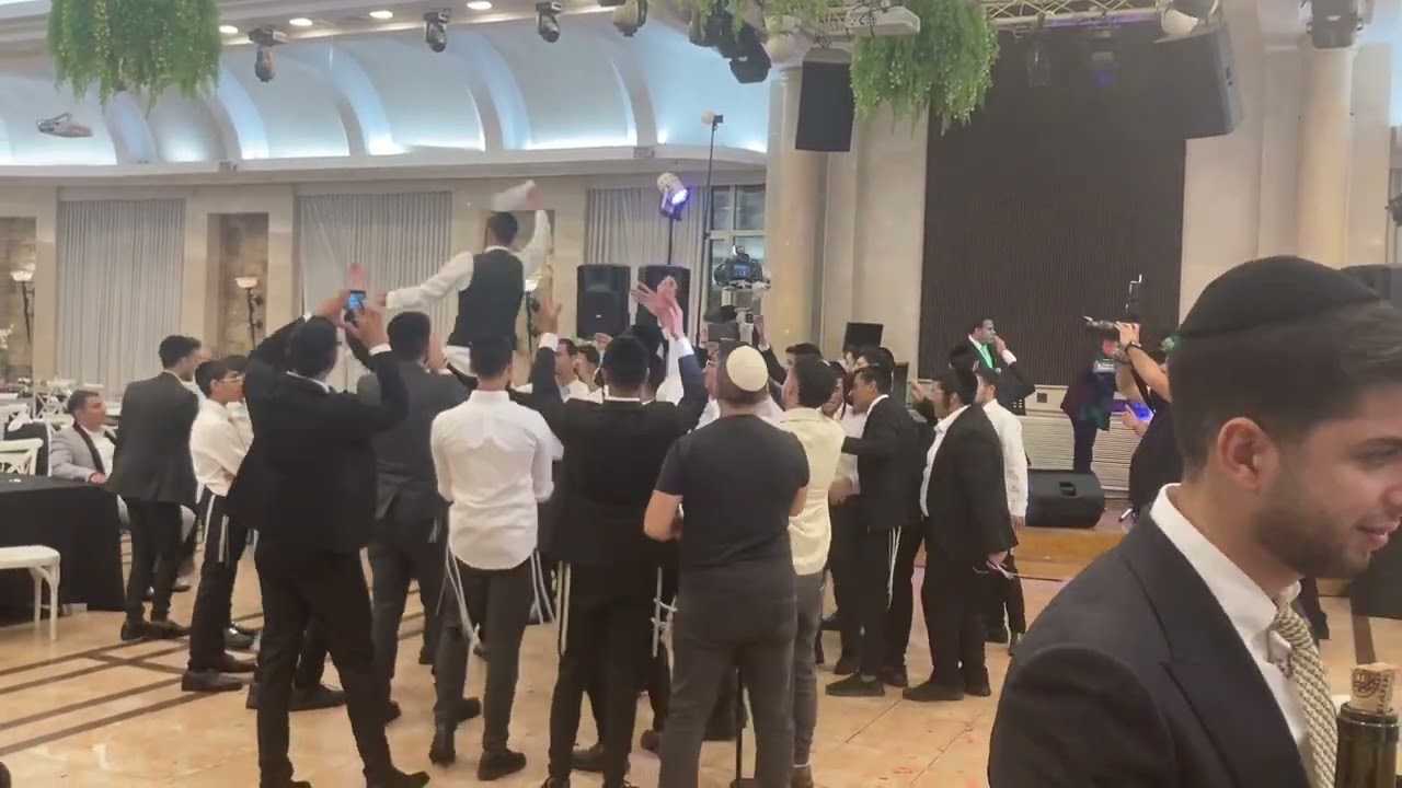 ישראל גברא בחתונה חפלה אששש