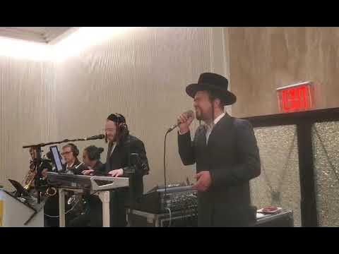 Avrumi Berko 🎹 Meilech Braunstein 🎤