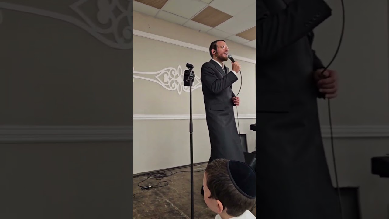 חתונה טירוף הזמר שרולי וינברגר הקלידן איציק אייזנשטט הנשפן שוקי ויינברג