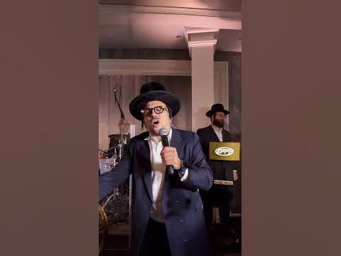 Lipa Schmeltzer and Yedidim Choir with Mendy Hershkowitz