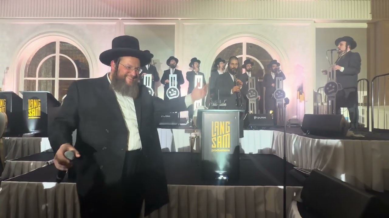 Hershey Langsam on the keys & Shloimi Daskal @ Wedding Ezriel Sputz.& Friedman
