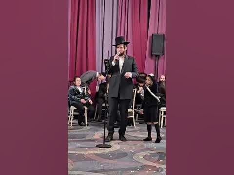 Using a Shloimy Gertner song as intro, when in London… 🇬🇧 #shmeichel #album #memories