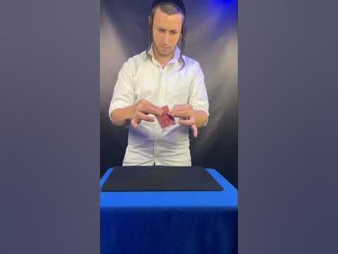 card magic#magictricks #card #magic#the only magic channel#bob #slight of hand#magic shorts