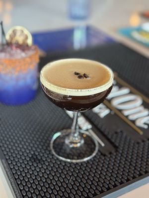 Blue Sky Patio & Pickleball thumbnail