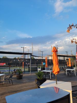 Pickleball Social thumbnail