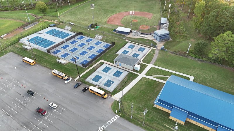 Clay Tennis and Pickleball Courts - Image 2