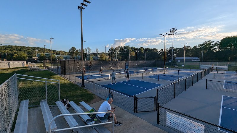 Clay Tennis and Pickleball Courts - Image 3