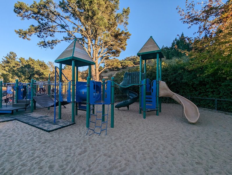 Louis Sutter Playground thumbnail