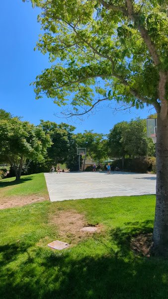 EA French Park - Image 2