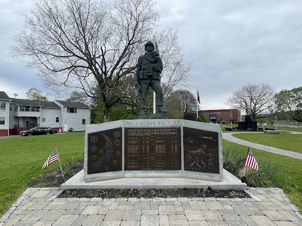 Danbury War Memorial - Image 2