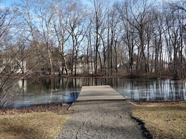 Cherry Lawn Park - Image 2