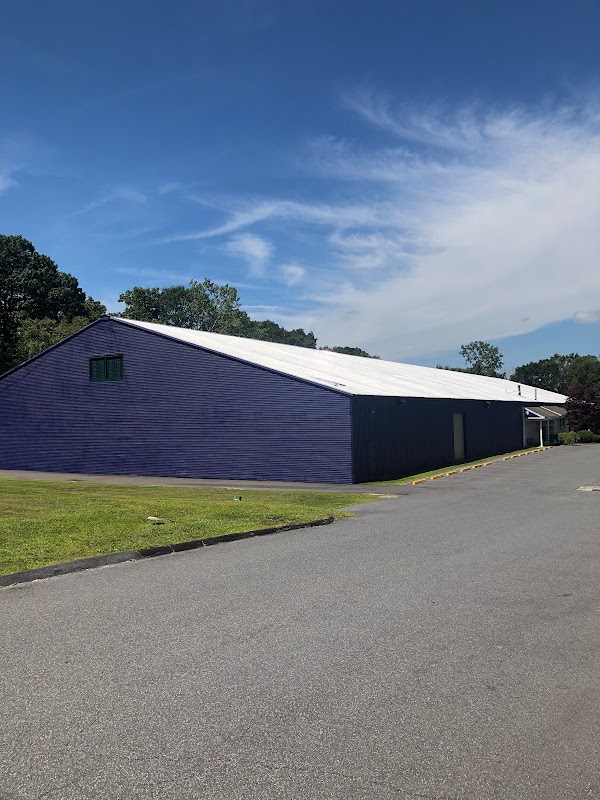 Middlebury Racquet Club - Image 2