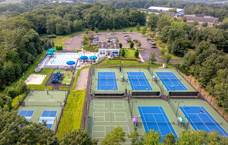 Edgewood Swim and Racquet Club - Image 2