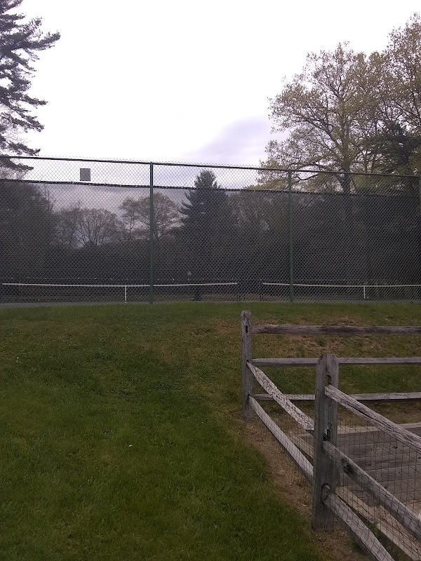 New Canaan Field Club - Image 2