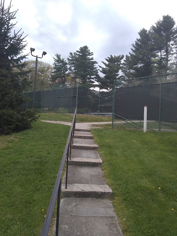 New Canaan Field Club - Image 3