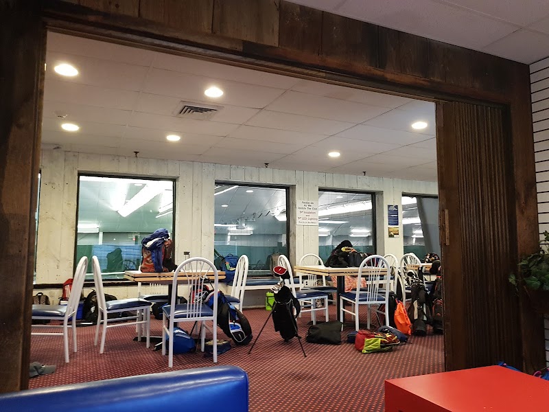 Farmington Valley Racquet Club - Image 3