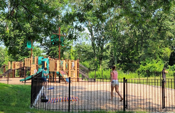 Southington Memorial Park - Image 3