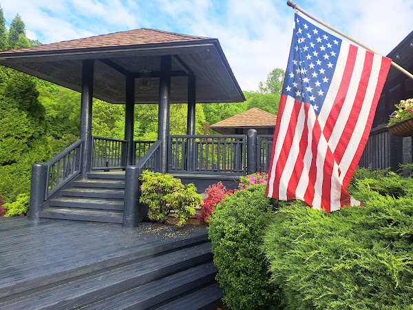 Four Seasons Racquet Club thumbnail