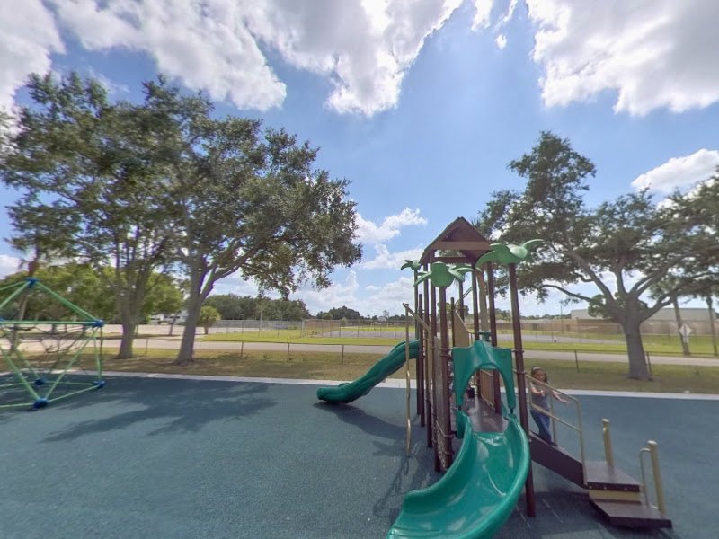 Pelican Landing Community Center - Image 3