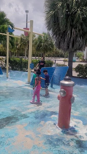 Village of Palm Springs Park - Image 2