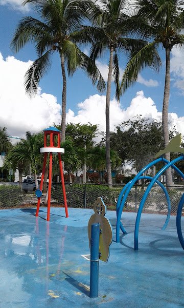 Village of Palm Springs Park - Image 3