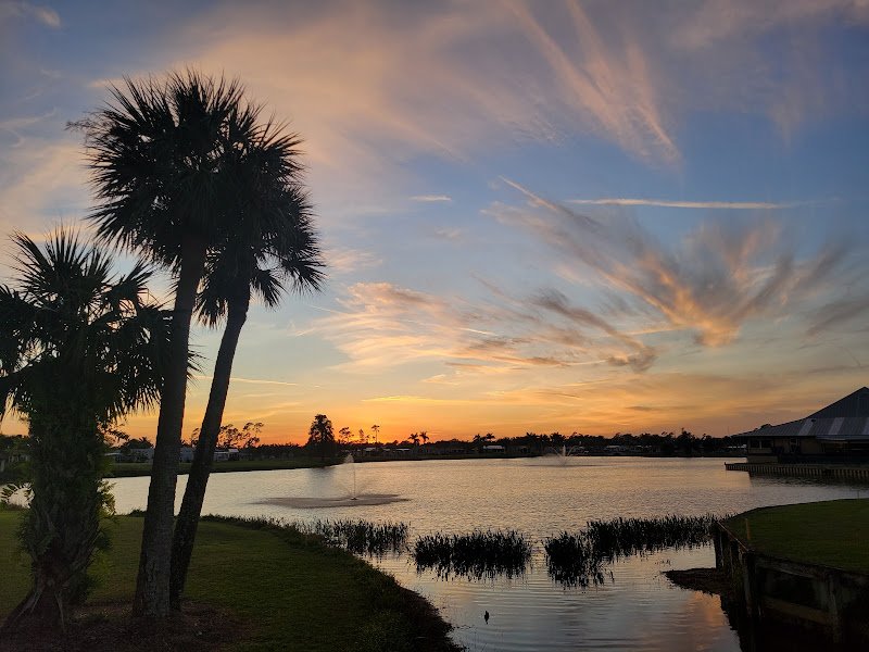 Maple Leaf Golf & Country Club thumbnail