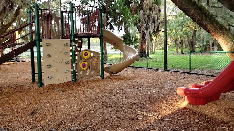 Colonial Oaks Park - Image 2