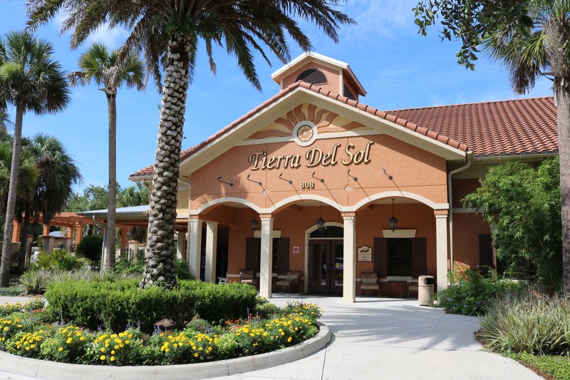 El Santiago Pool & Recreation Center thumbnail