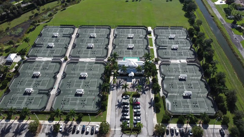 Wellington Tennis Center - Image 2
