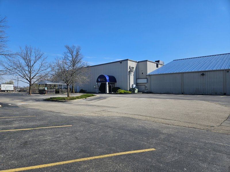 Springfield Racquet & Fitness Center thumbnail