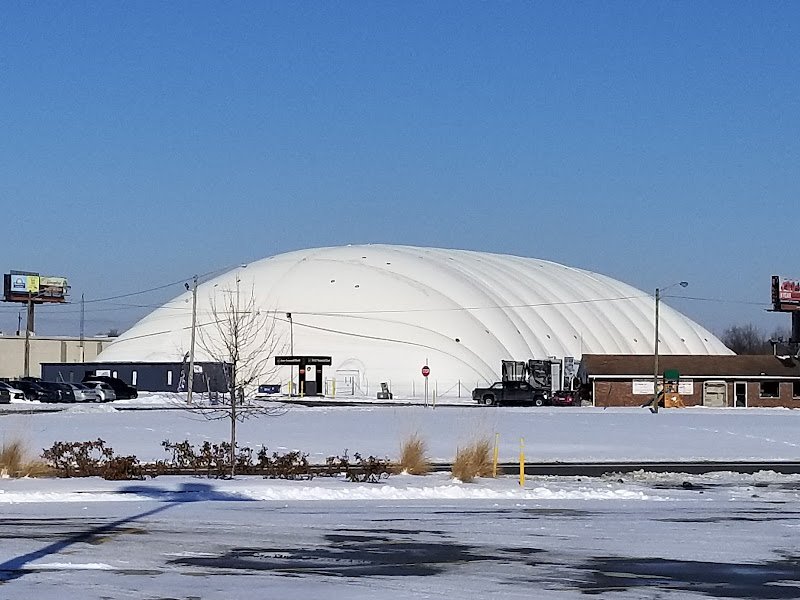 Brickway Tennis and Pickleball Club - Image 3