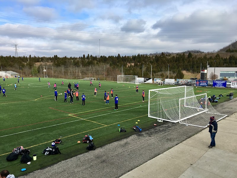 Town & Country Sports and Health Club - Image 2