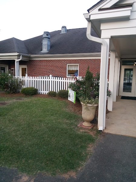 Pine Hills Pickleball thumbnail