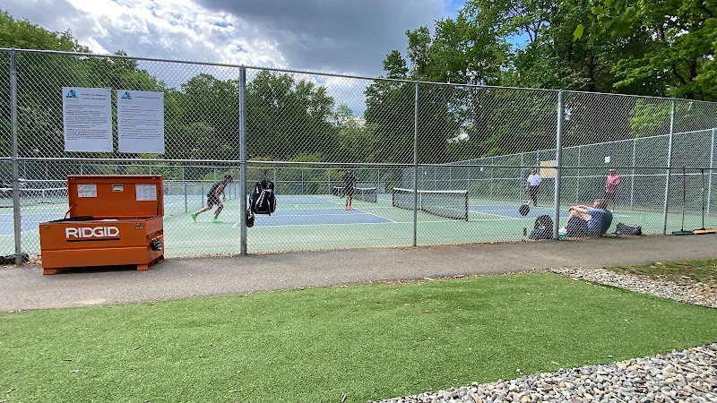 Truxtun Tennis and Pickleball Courts - Image 2