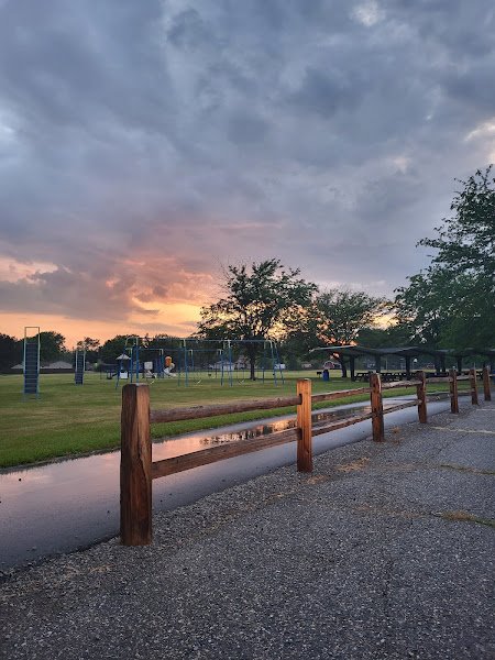 Zilwaukee Memorial Park - Image 2