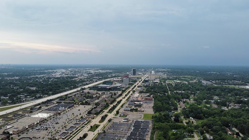 Troy Racquet Club - Image 1