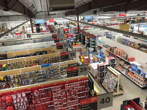 Belgrade Ace Hardware - Image 2