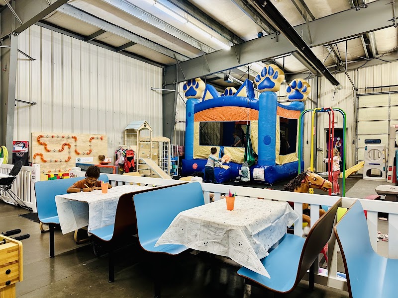 Clarke’s Cubs Indoor Playspace - Image 2