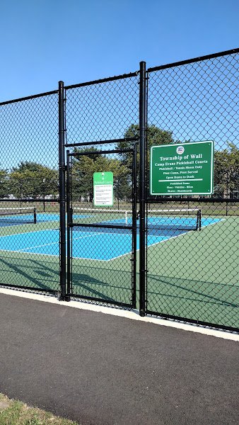 Pickleball Courts thumbnail